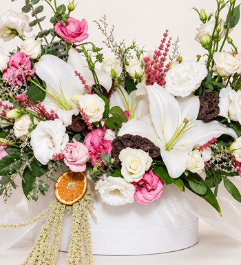 Romantic Dream çiçek ve kutu malzemesi detay görünümü