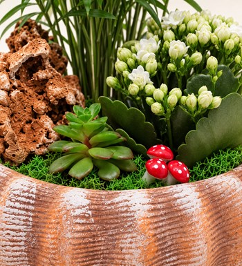 Green Love Garden çiçek ve vazo malzemesi detay görünümü