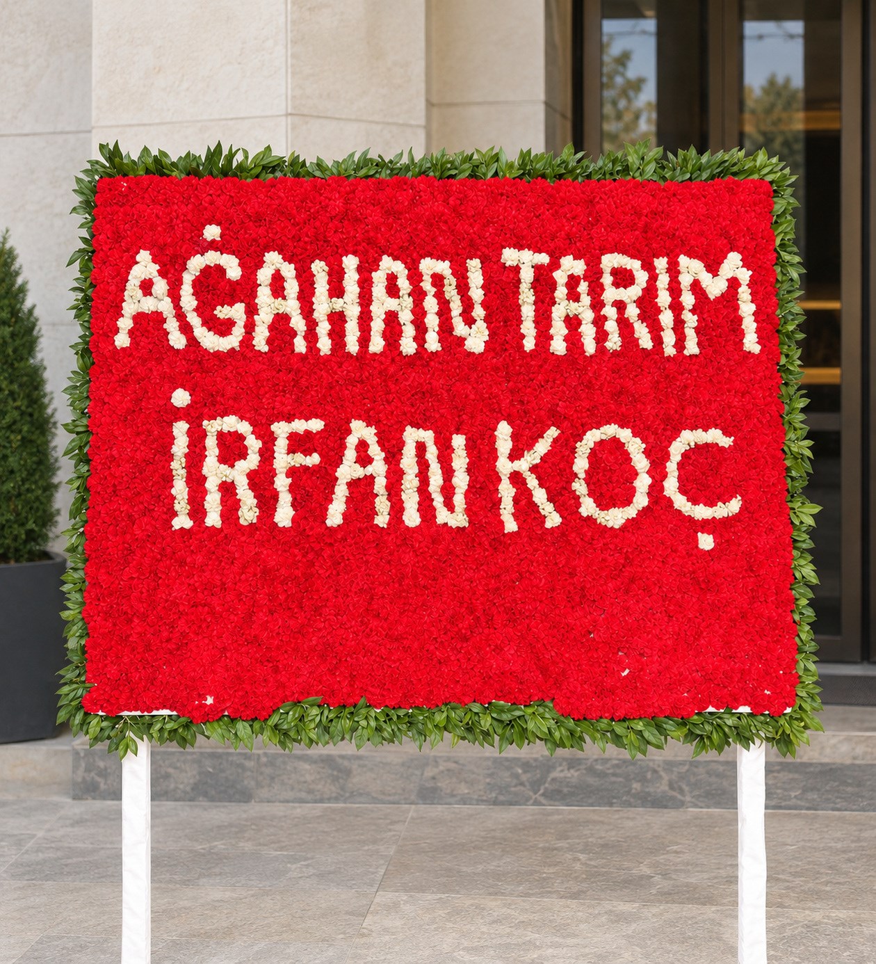 Düğün ve Açılış Çiçeği tören alanında ürün görünümü